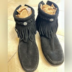 Minnetonka Black Fringed Boots